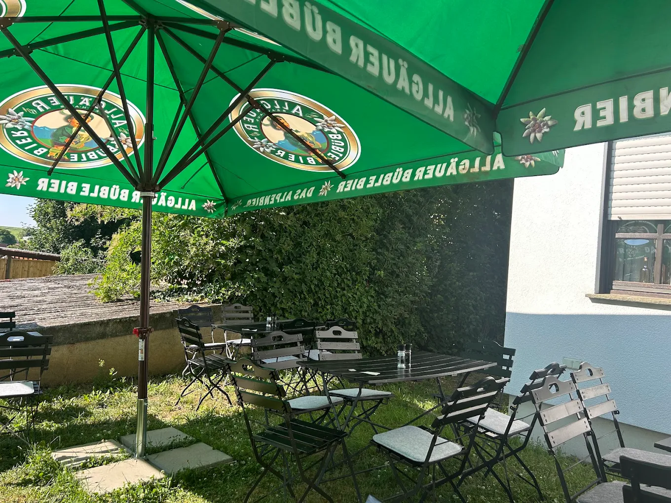 Innenraum und Barbereich